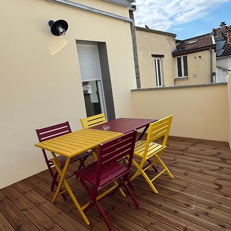 Ferienwohnung 70M2 Climatise - Parking Prive - Lycee Roosevelt - Reims Arena Exterior foto
