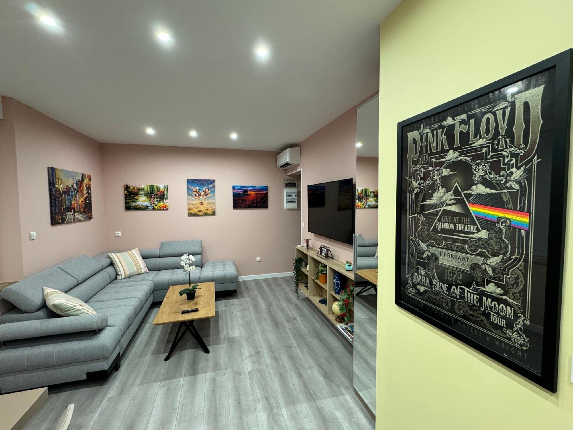 Ferienwohnung 70M2 Climatise - Parking Prive - Lycee Roosevelt - Reims Arena Exterior foto